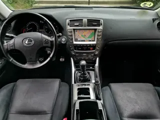Lexus IS PANTALLA