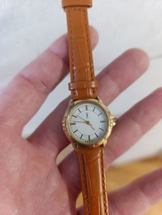 Reloj Yves Saint Laurent Cuero Dorado