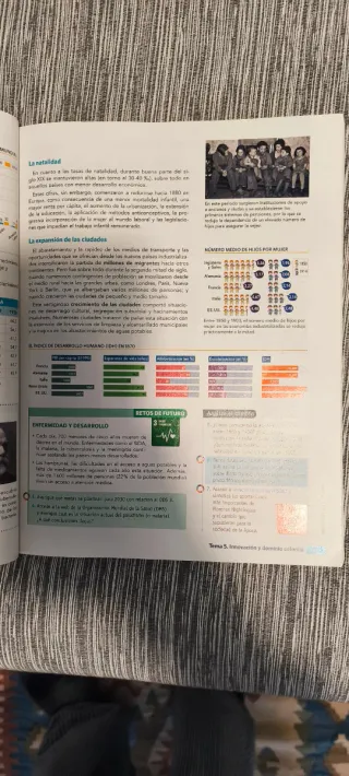 HISTORIA DEL MUNDO CONTEMPORANEO 1 (COMUNIDAD ER)