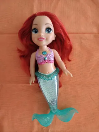 Muñeca Ariel Musical Princesa Disney