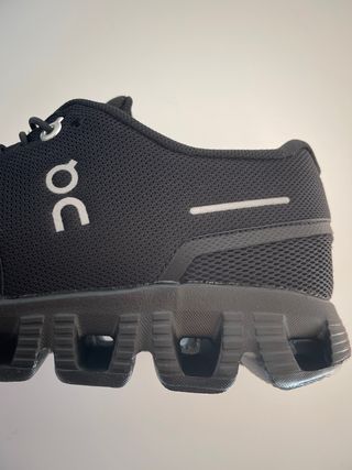 Zapatillas On Running Cloud Negras