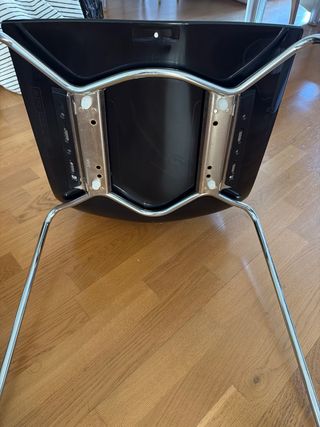 Silla marca Arper mod, Catifa 46 bicolor.