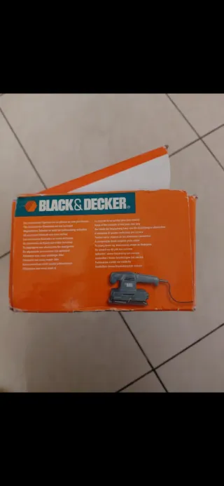 Levigatrice Orbitale Black & Decker CD400