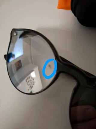 Gafas de sol espejo negras y plateadas