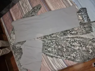 Coprispalle lungo pizzo floreale con completo