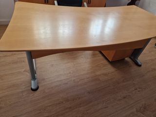 Mesa despacho y mueble auxiliar madera/metal