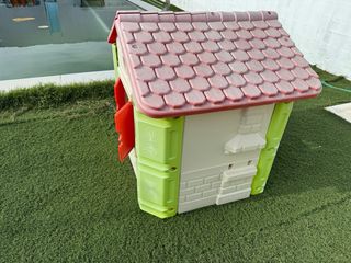 Casita de plástico para niños