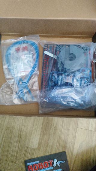 Brazo robótico hidráulico Buki Science 120 pcs