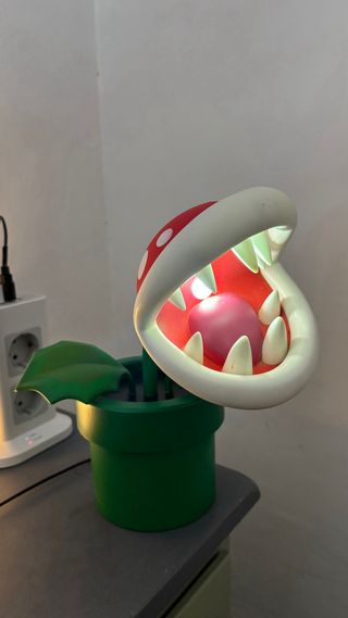 Lámpara Piraña Super Mario Nintendo