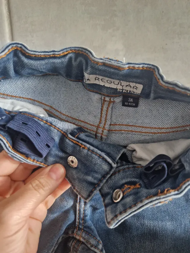 Lote 5 pantalones niño T.3-4