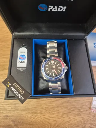 Reloj Seiko Samurai Negro y Azul