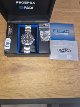 Reloj Seiko Samurai Negro y Azul