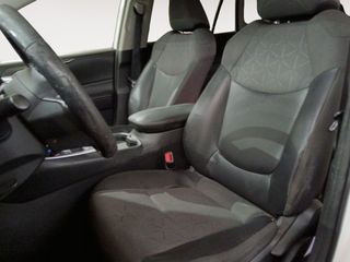 Toyota Rav4 Hybrid 4x2 Business