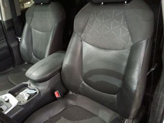 Toyota Rav4 Hybrid 4x2 Business