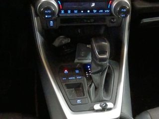 Toyota Rav4 Hybrid 4x2 Business