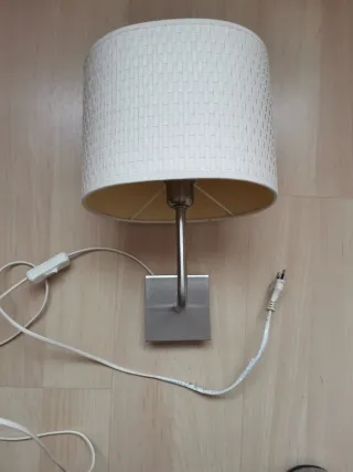 Lámpara de pared Ikea metal y mimbre