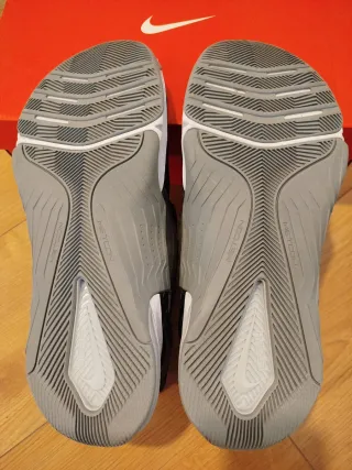 Zapatillas Nike Metcon Flyease con Velcro