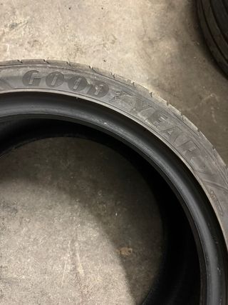 Neumáticos Goodyear 235/40 R18