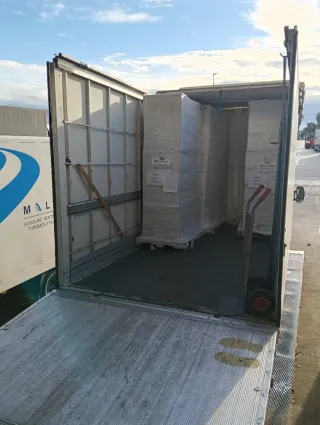 Alquiler de camión con conductor