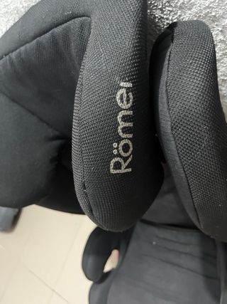 Silla de coche infantil negra