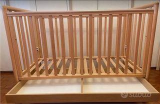 Lettino Pali in legno con cassetti