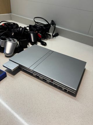 Pack Gameboy + PS2 + Pokemon Azul + FIFA 2000