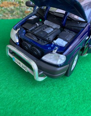 Mercedes-Benz ML 320 Maisto 1:18
