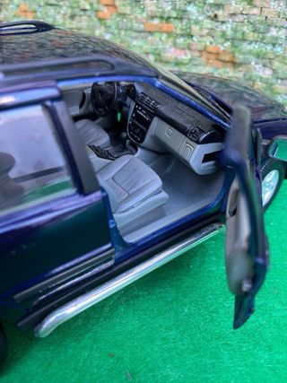 Mercedes-Benz ML 320 Maisto 1:18