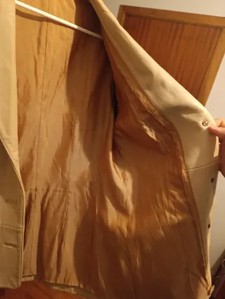 Blazer de cuero beige