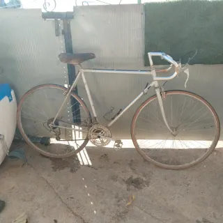 Bicicleta de carrera antigua Premier
