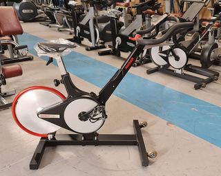 EQUIPAMIENTO GIMNASIO COMPLETO