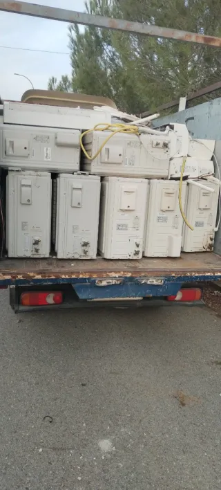 Retirada de escombro basura madera chatarra
