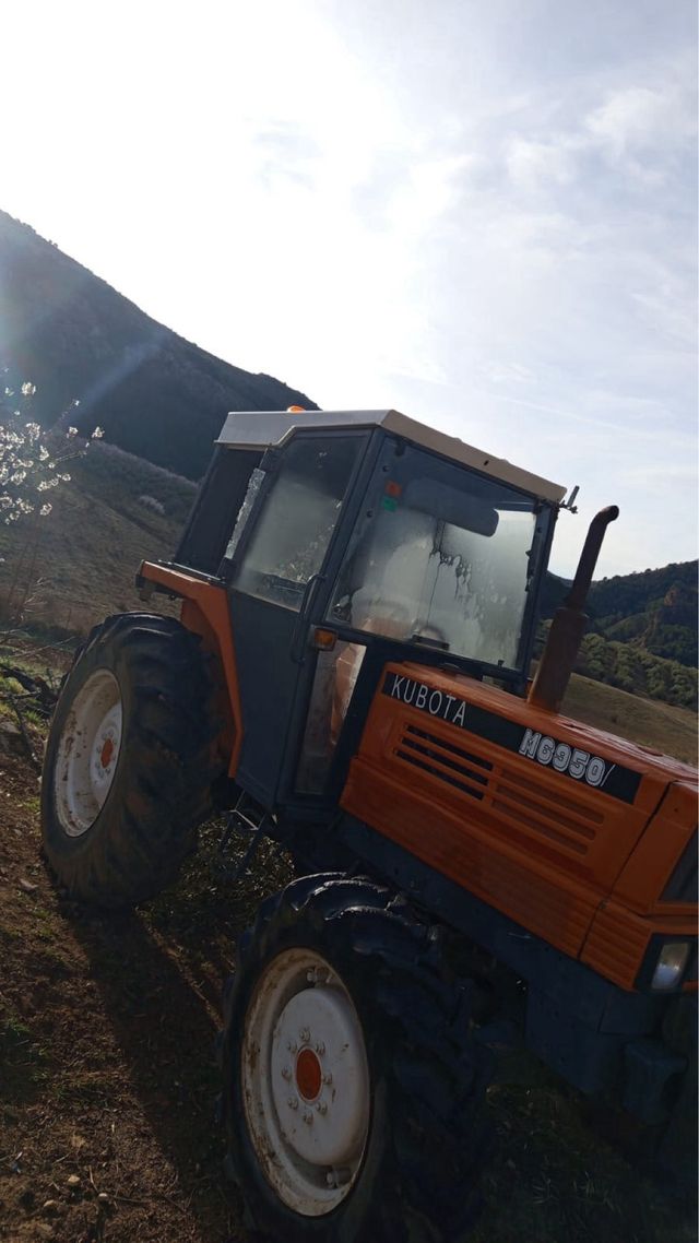 Tractor Naranja