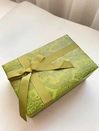 Set de Reloj y Pulseras Skyline Dorado