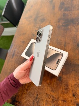 Iphne 15 pro max como nuevo 256gb