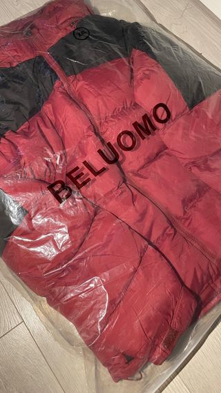 Abrigo Beluomo Rojo y Negro