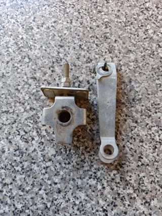 Tensor cadena Yamaha YBR 250 y leva de freno