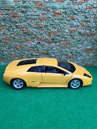 Lamborghini Murciélago – Escala 1:18 – Bburago