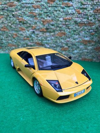 Lamborghini Murciélago – Escala 1:18 – Bburago