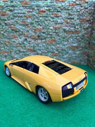 Lamborghini Murciélago – Escala 1:18 – Bburago