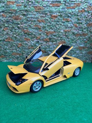 Lamborghini Murciélago – Escala 1:18 – Bburago