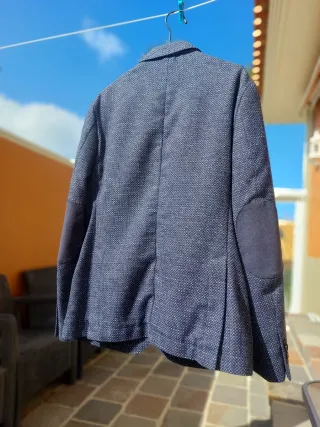 Chaqueta de vestir azul con estampado