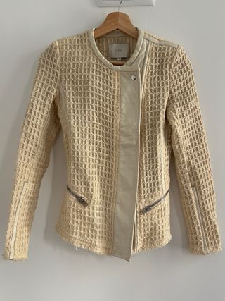 Blazer Iro Beige con Detalles Piel