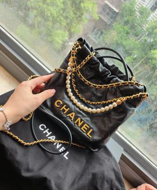 Chanel NegrayDorada 22mini