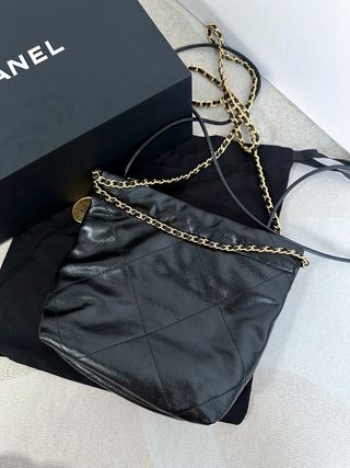Chanel NegrayDorada 22mini