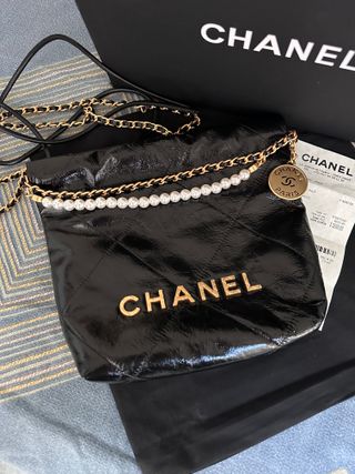 Chanel NegrayDorada 22mini