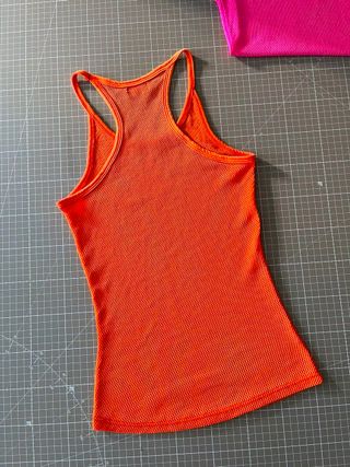 Lote 2 camisetas malla flúor Y2K, mujer talla XS