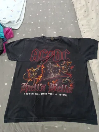Camiseta AC/DC Hell's Bells Negra