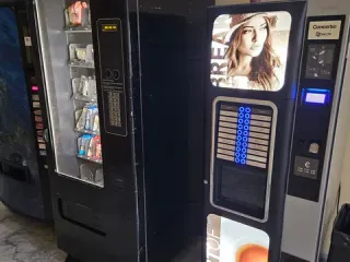 Alquiler de oficina pequeña con garaje pol. PISA