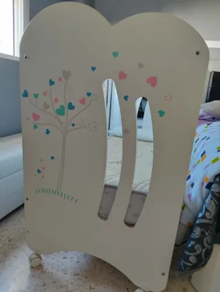 Cuna Micuna con colchón y protector